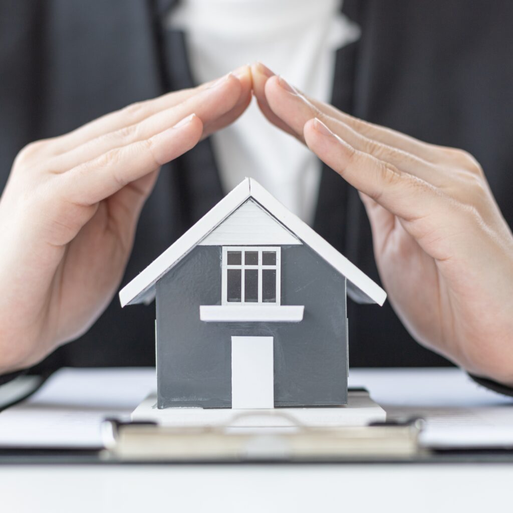 Navy and Gold Simple Happy New year instagram Post (4)